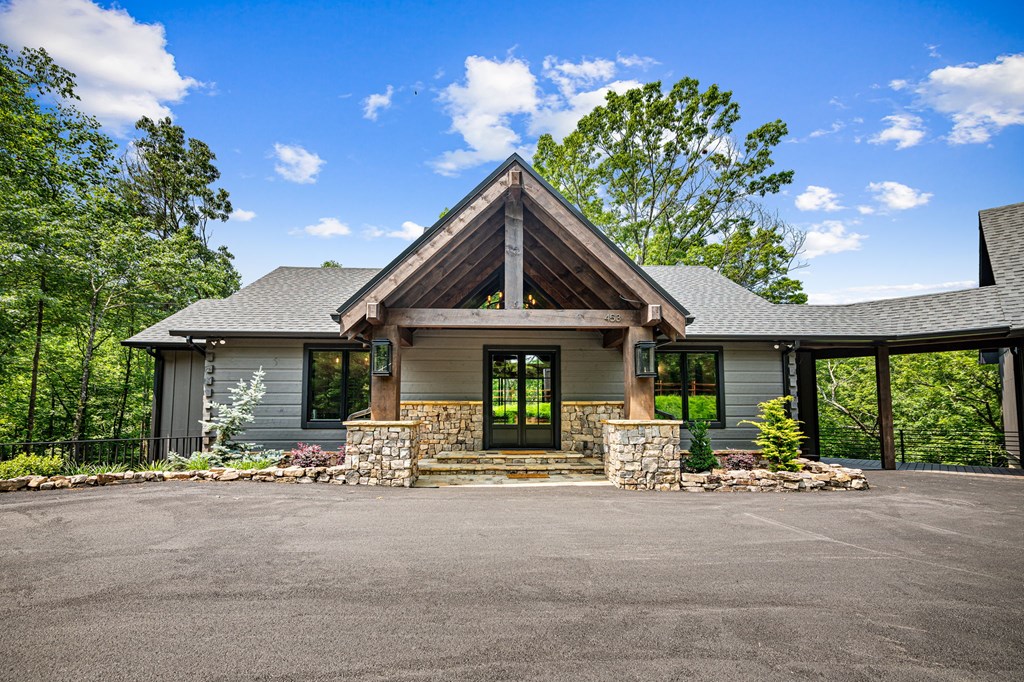 453 Settlers Ridge Road