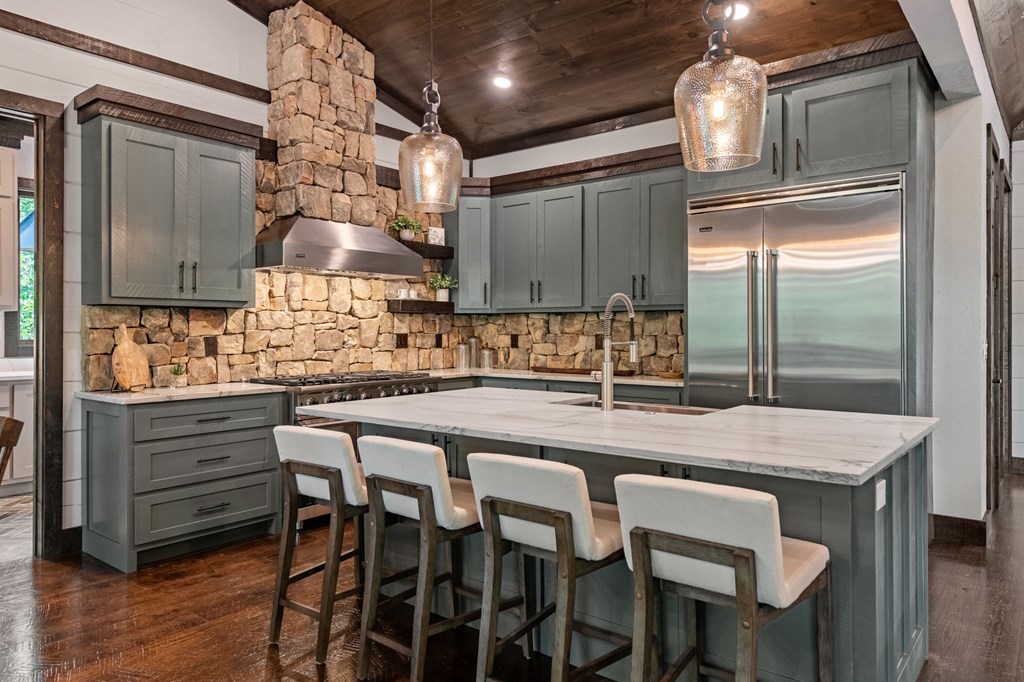 453 Settlers Ridge Road