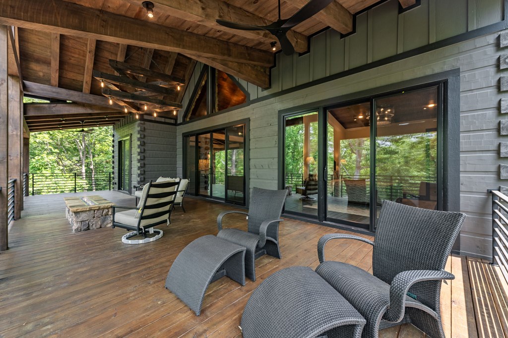 453 Settlers Ridge Road