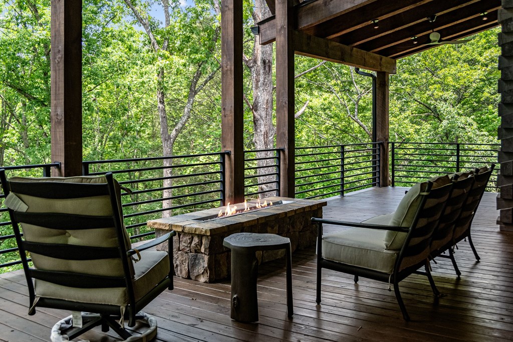 453 Settlers Ridge Road