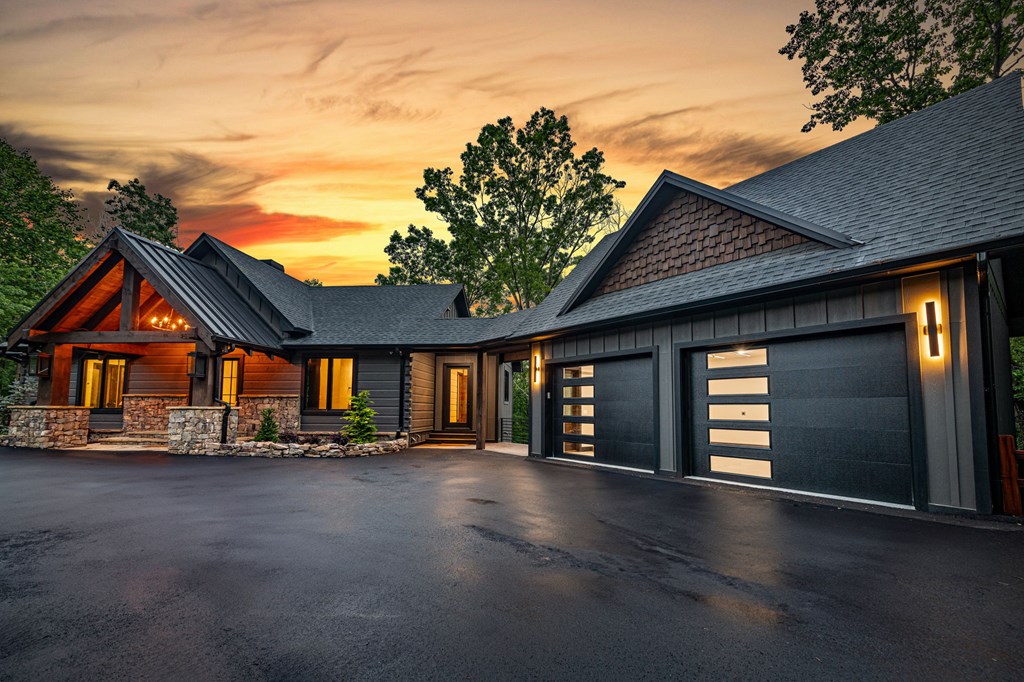 453 Settlers Ridge Road