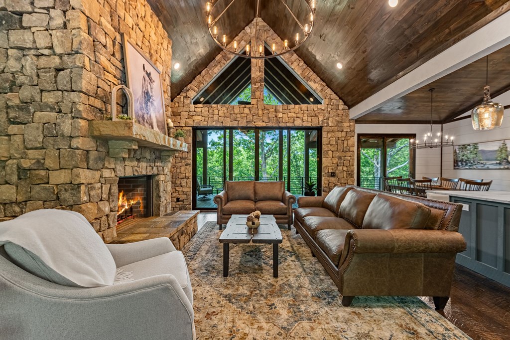 453 Settlers Ridge Road