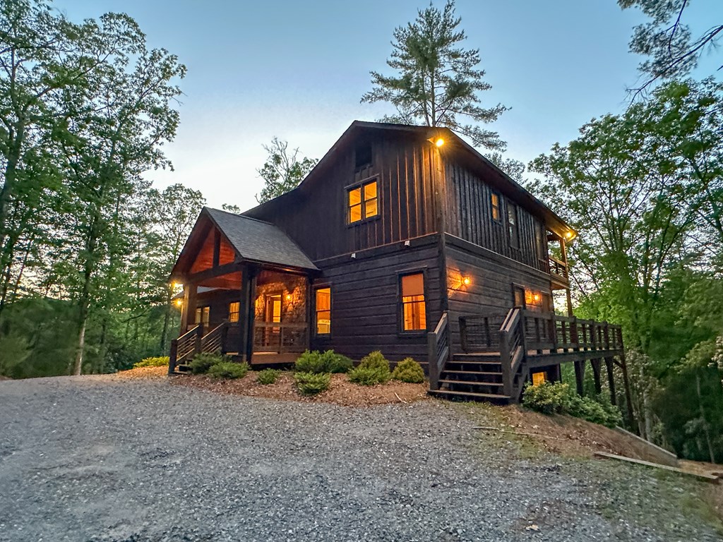 340 Hooch Holler Lane