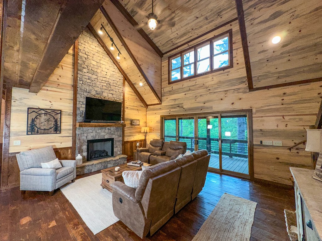 340 Hooch Holler Lane