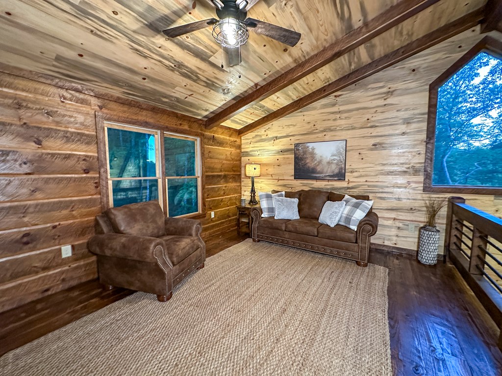 340 Hooch Holler Lane