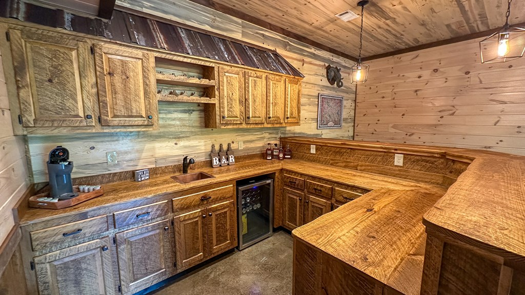 340 Hooch Holler Lane