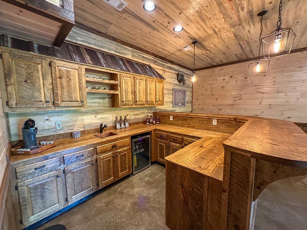 340 Hooch Holler Lane