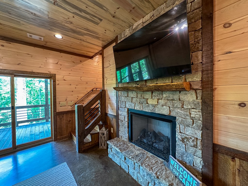 340 Hooch Holler Lane