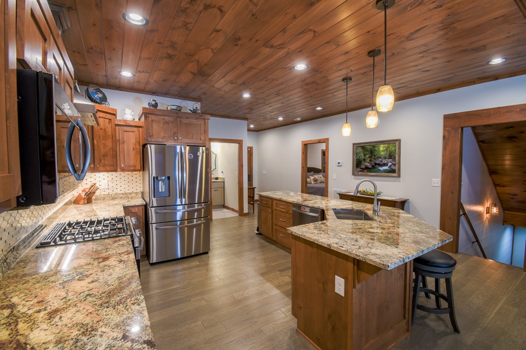 101 Toccoa Vista Lane