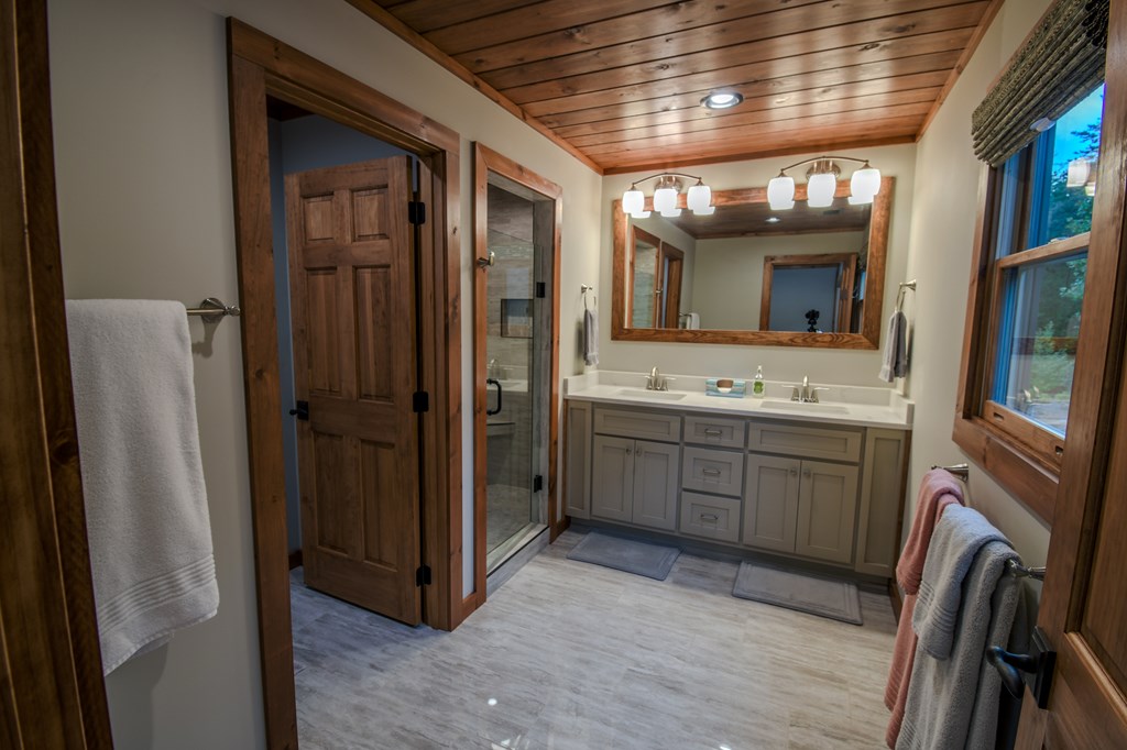 101 Toccoa Vista Lane