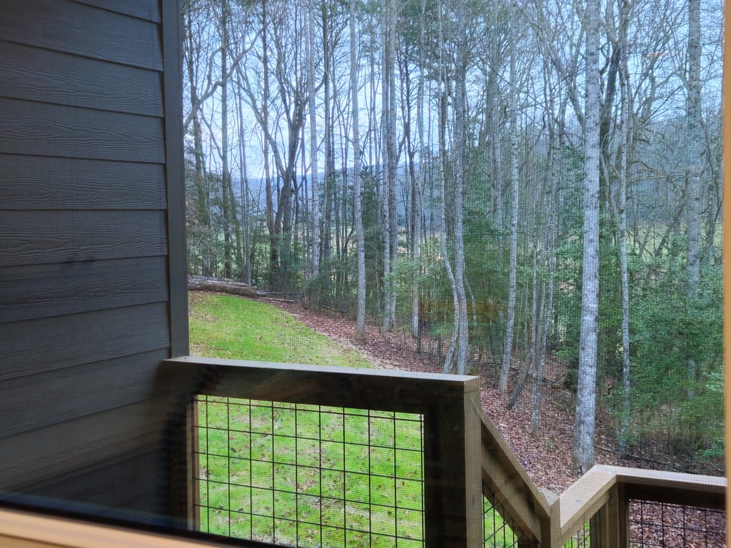 167 Happy Valley Lane