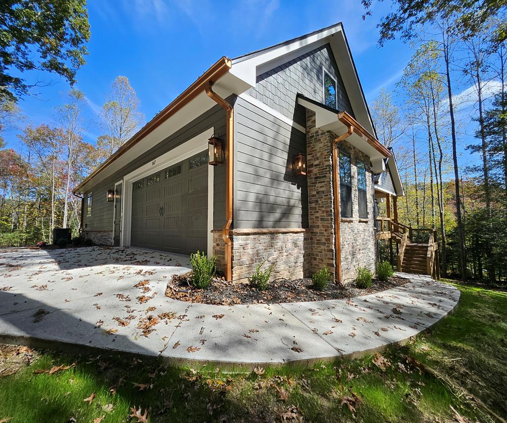 167 Happy Valley Lane