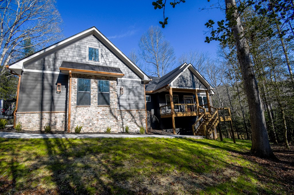 167 Happy Valley Lane