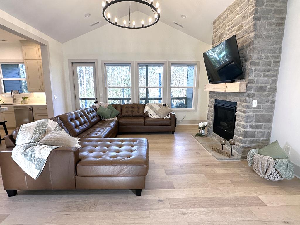 167 Happy Valley Lane