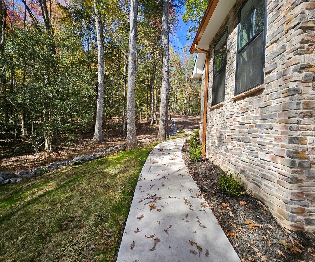 167 Happy Valley Lane