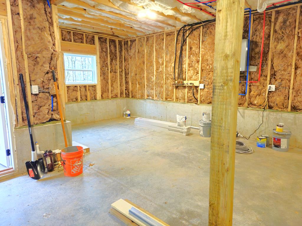 167 Happy Valley Lane