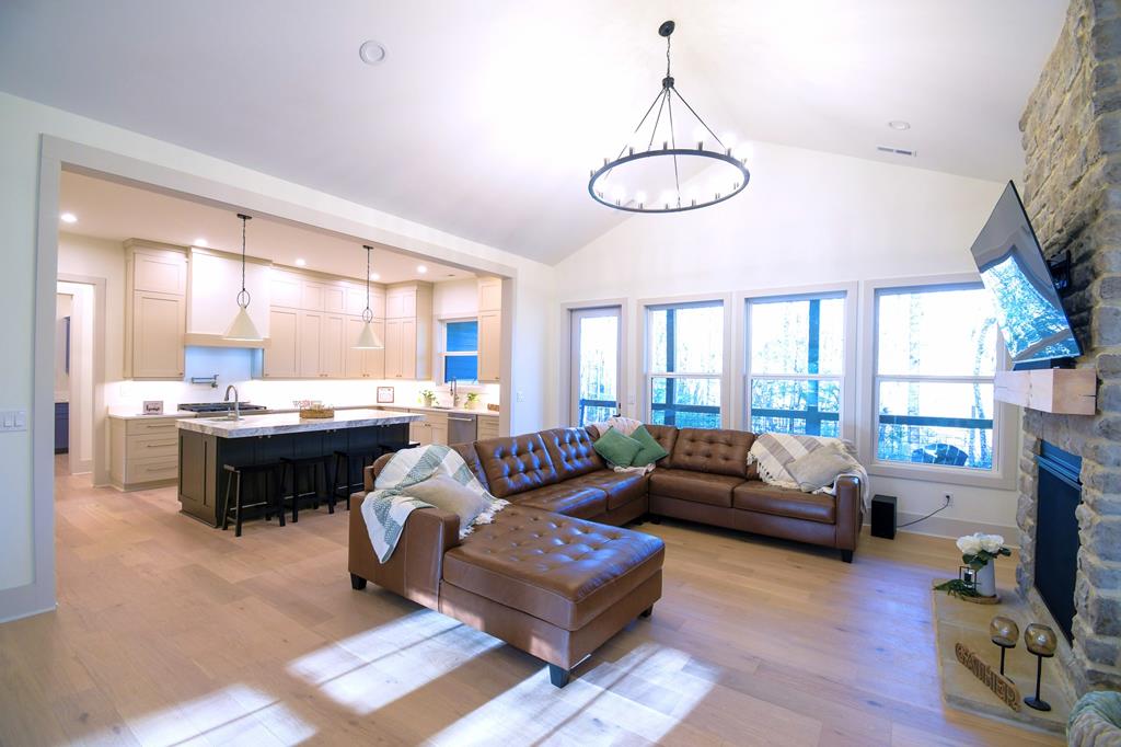 167 Happy Valley Lane