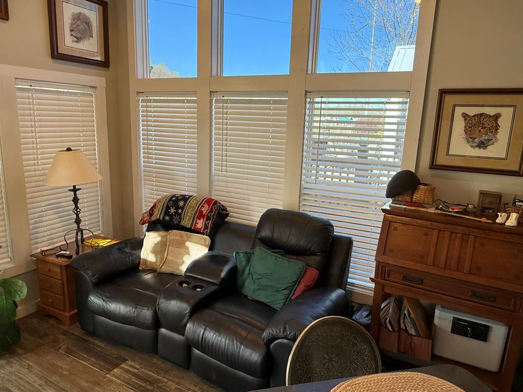 8 Mountain Meadows Drive