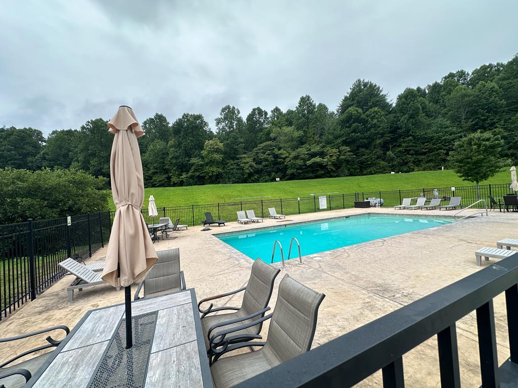 8 Mountain Meadows Drive