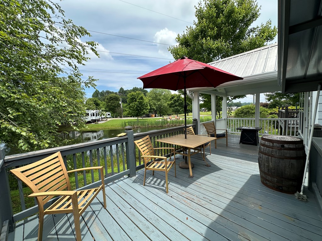 8 Mountain Meadows Drive