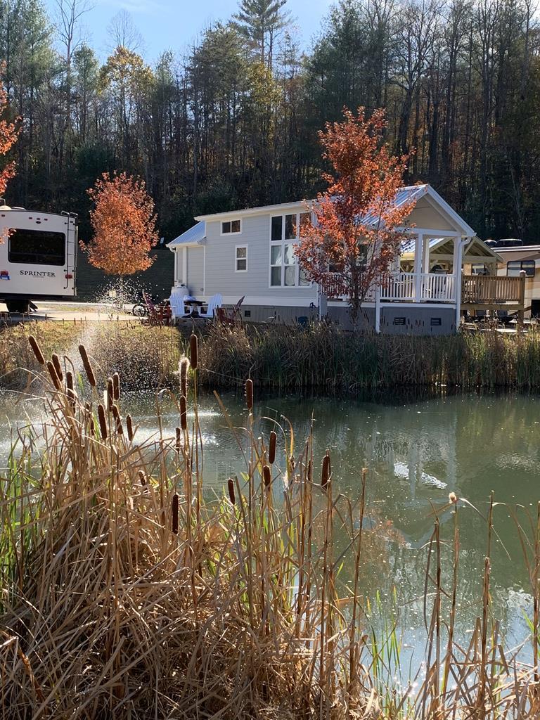 8 Mountain Meadows Drive