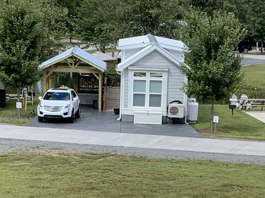 8 Mountain Meadows Drive