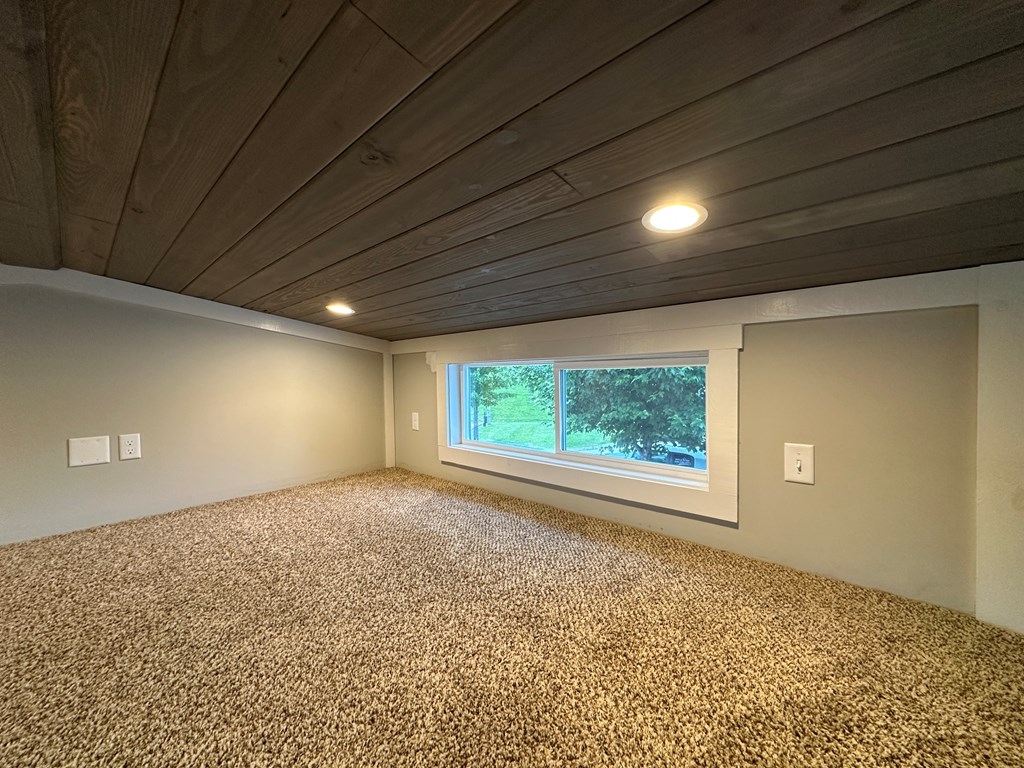 8 Mountain Meadows Drive