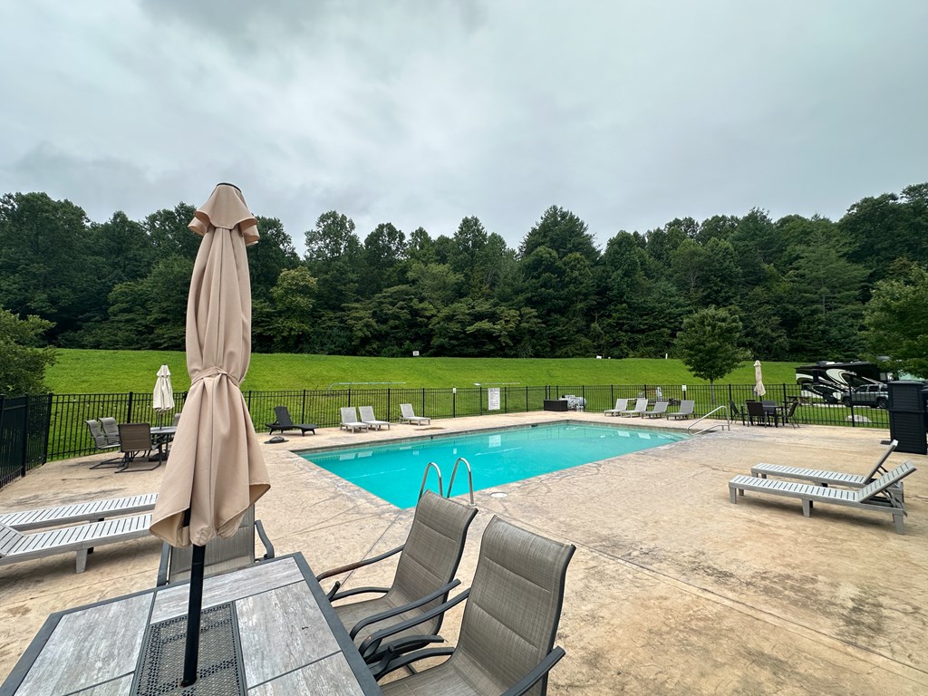 8 Mountain Meadows Drive