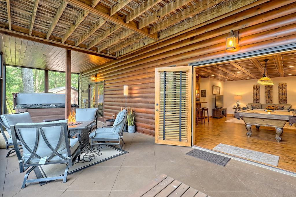 13 Spring Ridge Trail