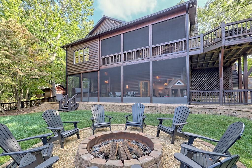 13 Spring Ridge Trail