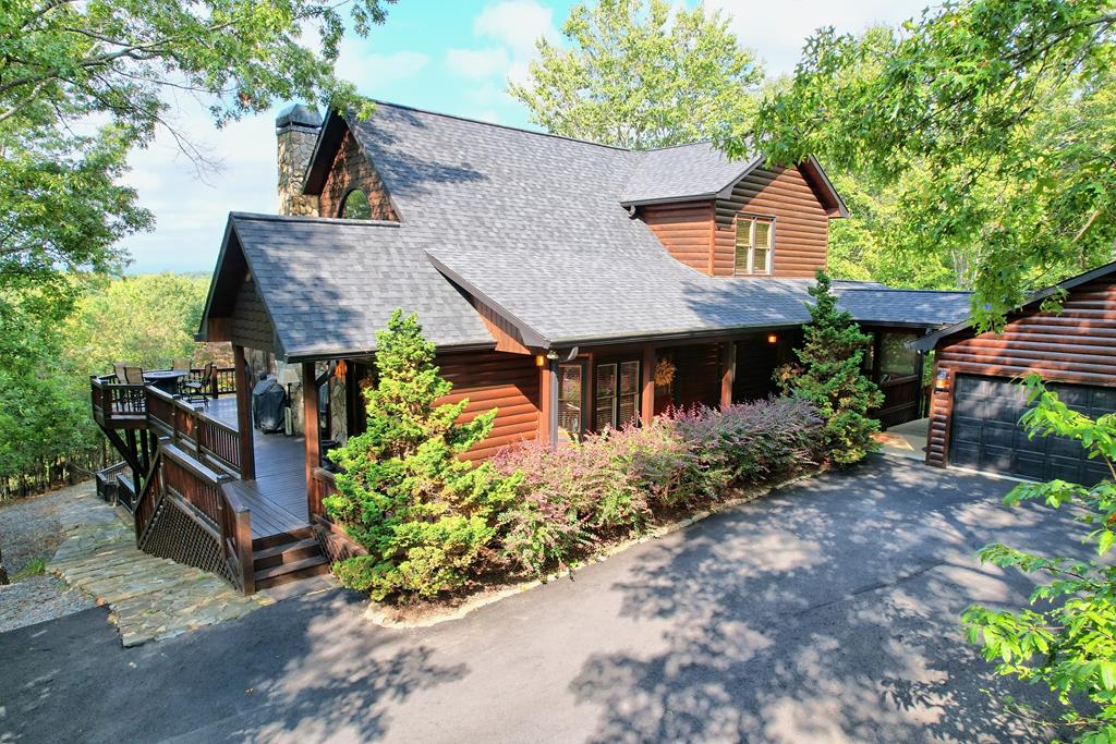 13 Spring Ridge Trail