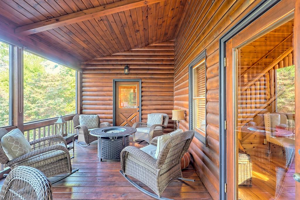 13 Spring Ridge Trail