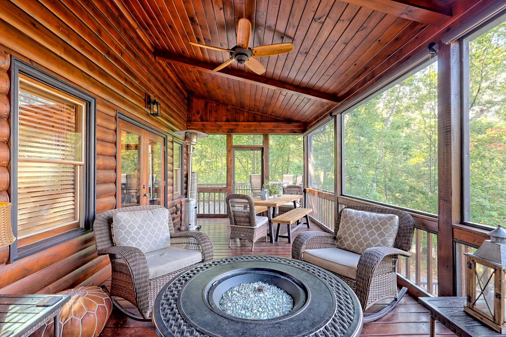 13 Spring Ridge Trail