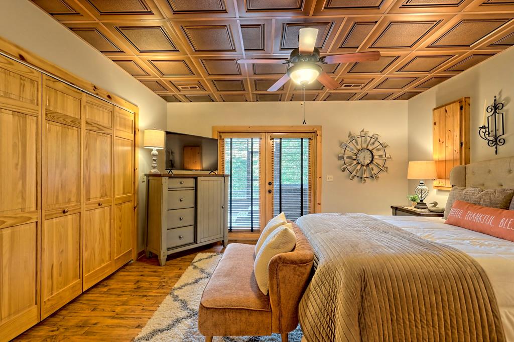 13 Spring Ridge Trail