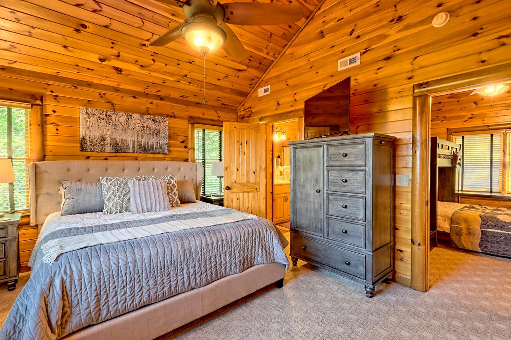 13 Spring Ridge Trail