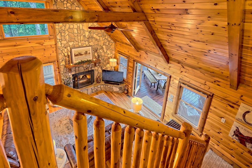 13 Spring Ridge Trail