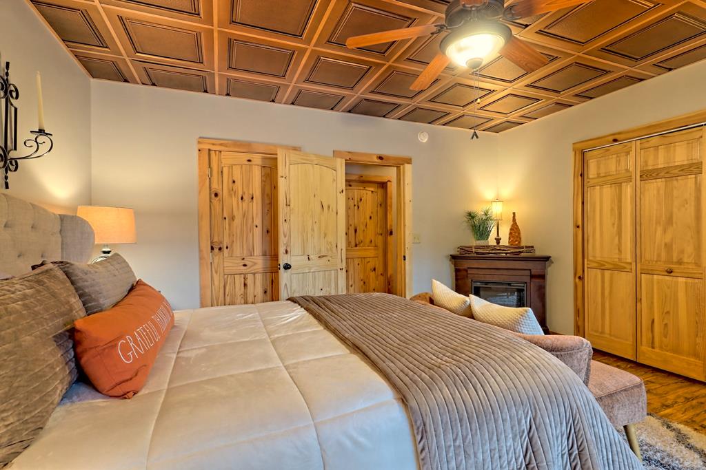 13 Spring Ridge Trail