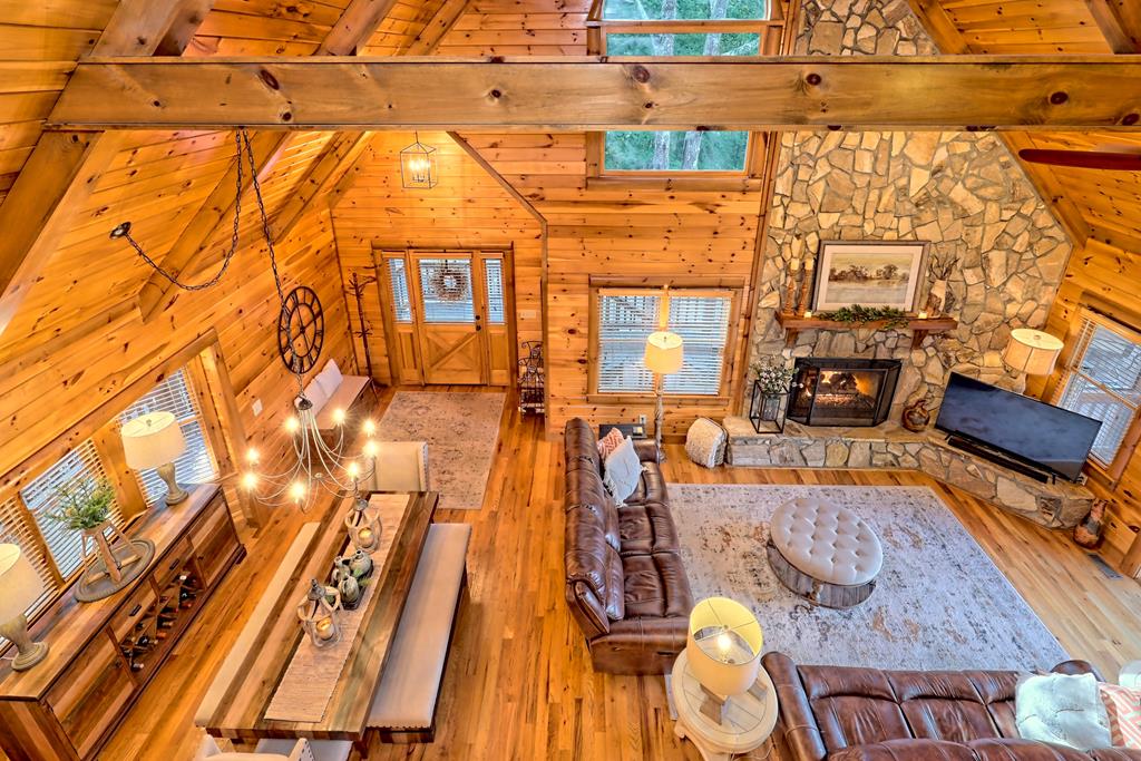 13 Spring Ridge Trail