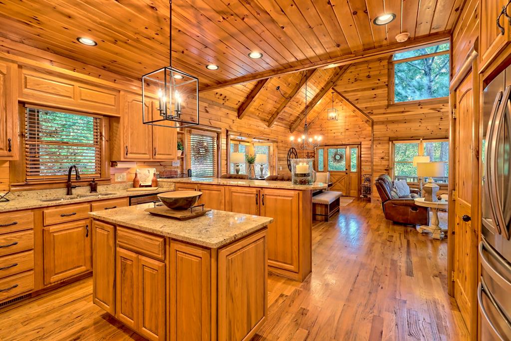 13 Spring Ridge Trail