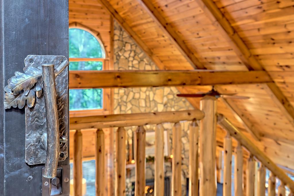 13 Spring Ridge Trail