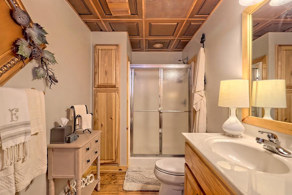 13 Spring Ridge Trail