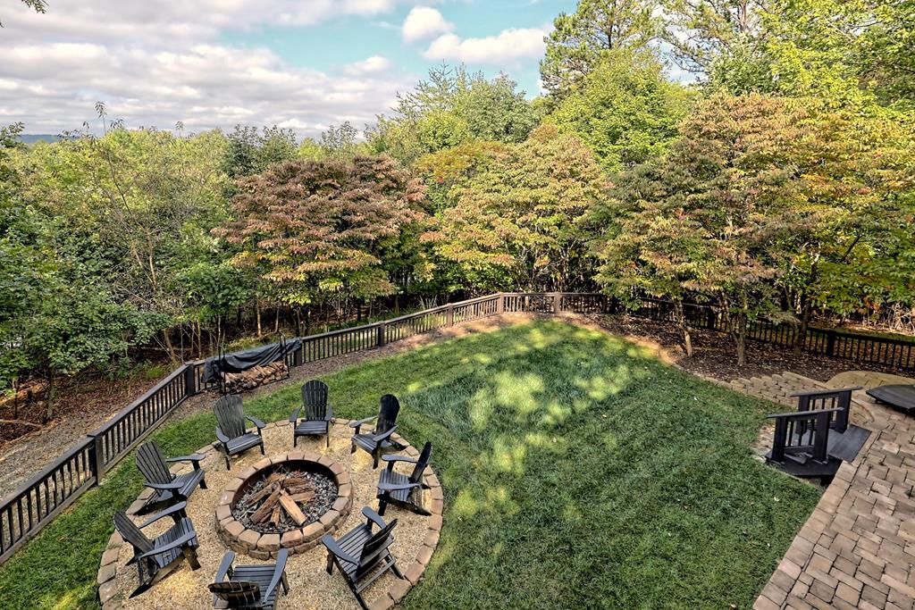 13 Spring Ridge Trail