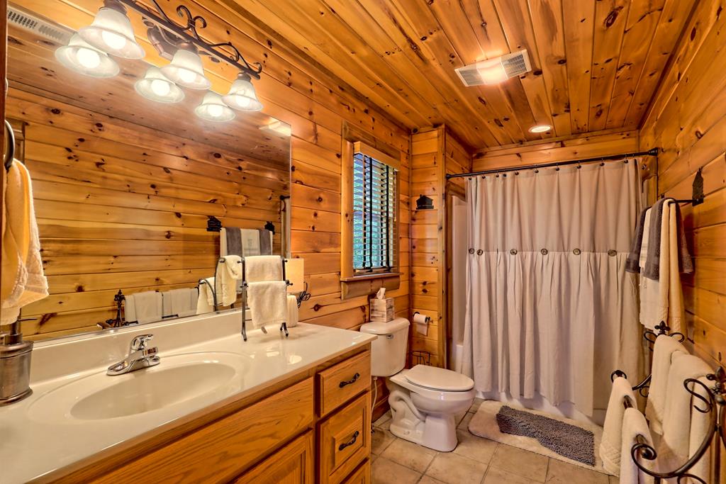 13 Spring Ridge Trail