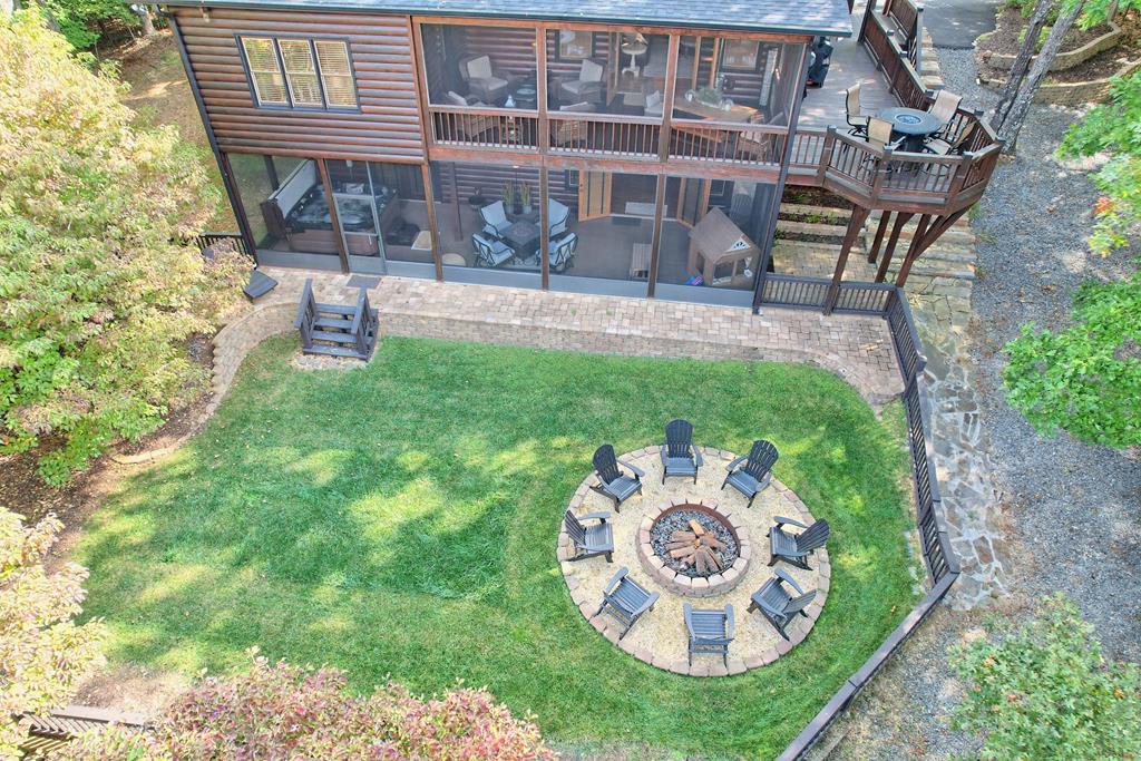 13 Spring Ridge Trail