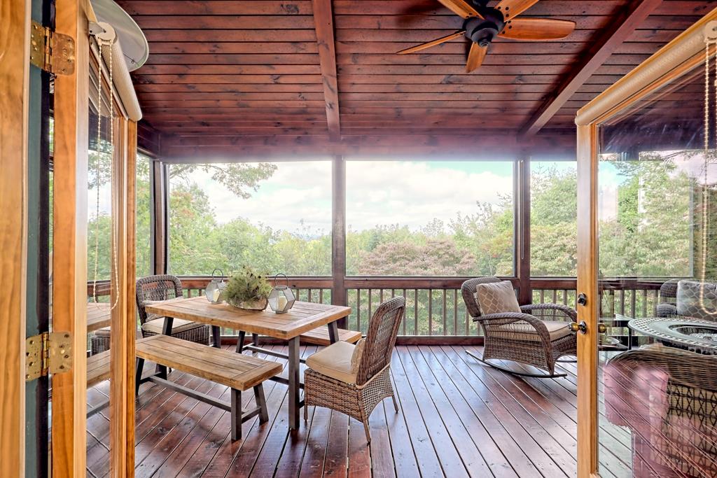 13 Spring Ridge Trail