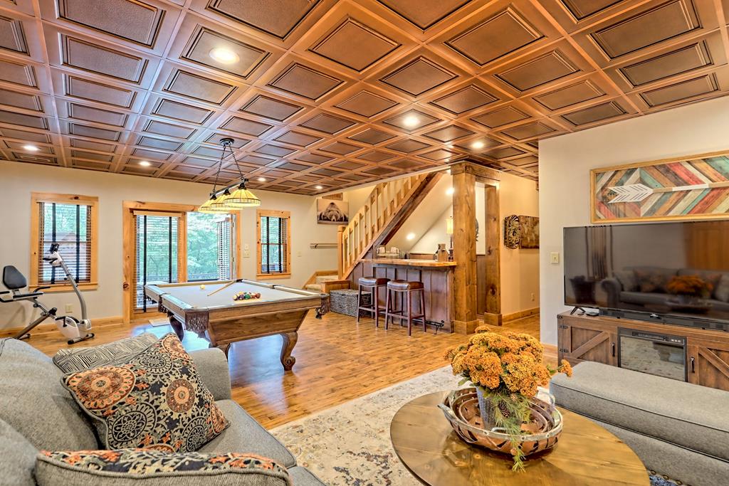 13 Spring Ridge Trail