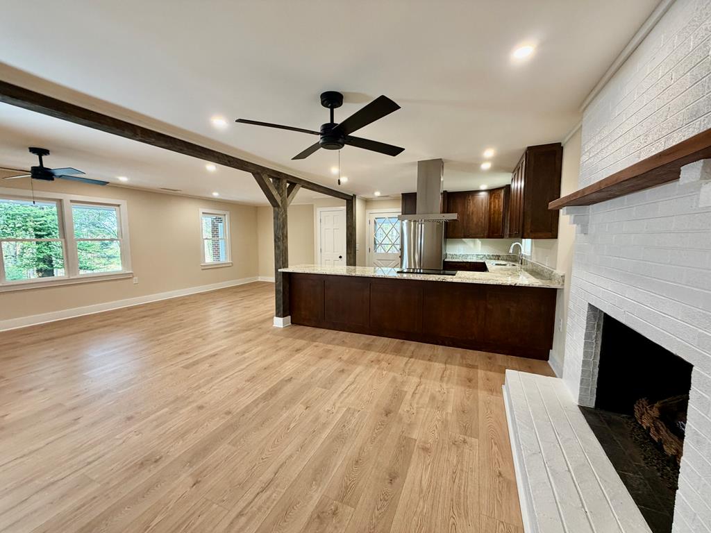 51 Lakeview Circle