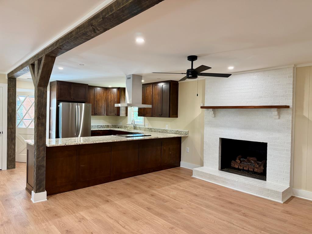 51 Lakeview Circle