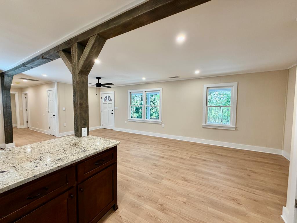 51 Lakeview Circle