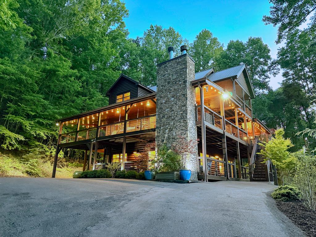 135 N Bandit Lane